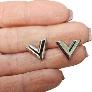 NEW Stainless Steel Silver-Tone "V" Stud Earrings